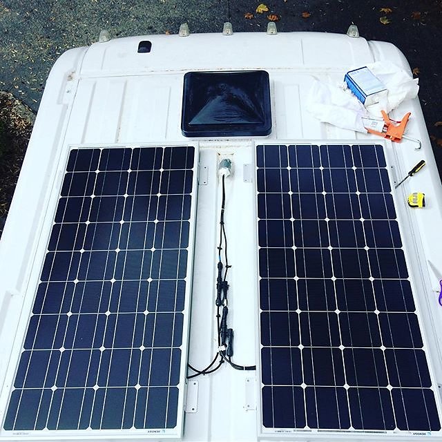 Making watts. Now if only my legs would do the same.  Thanks @markbcote !!! #solar #offthegrid #adventuremobile