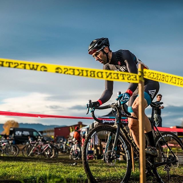 #TBT to cross that ends so quick now in OR. But currently planning a Reno trip in less than a month to watch the best ladies and dudes duke it out.  #obra #cycling #cyclocross  #usacycling #usacyclingnationalchampionships